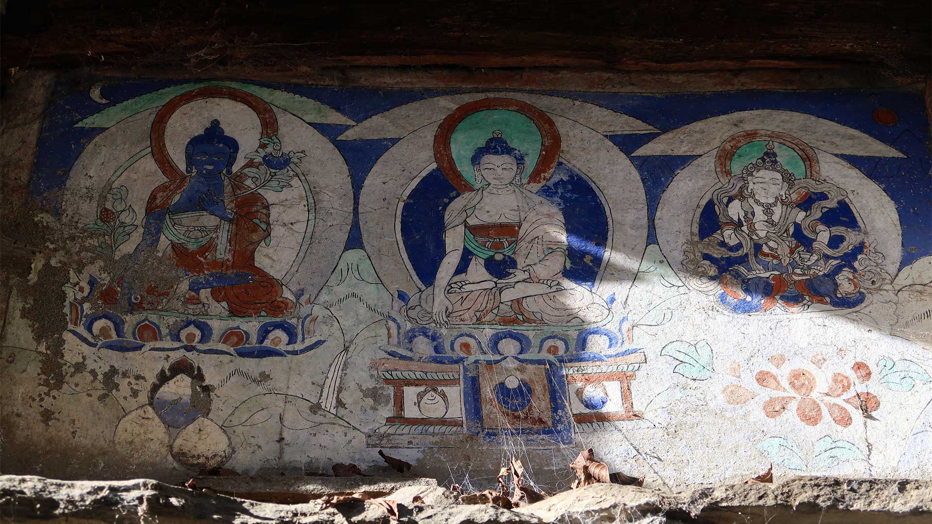 Viaggio Nepal: Monasteri sacri e trekking nel Circuito del Manaslu Viaggio Nepal: Monasteri sacri e trekking nel Circuito del Manaslu