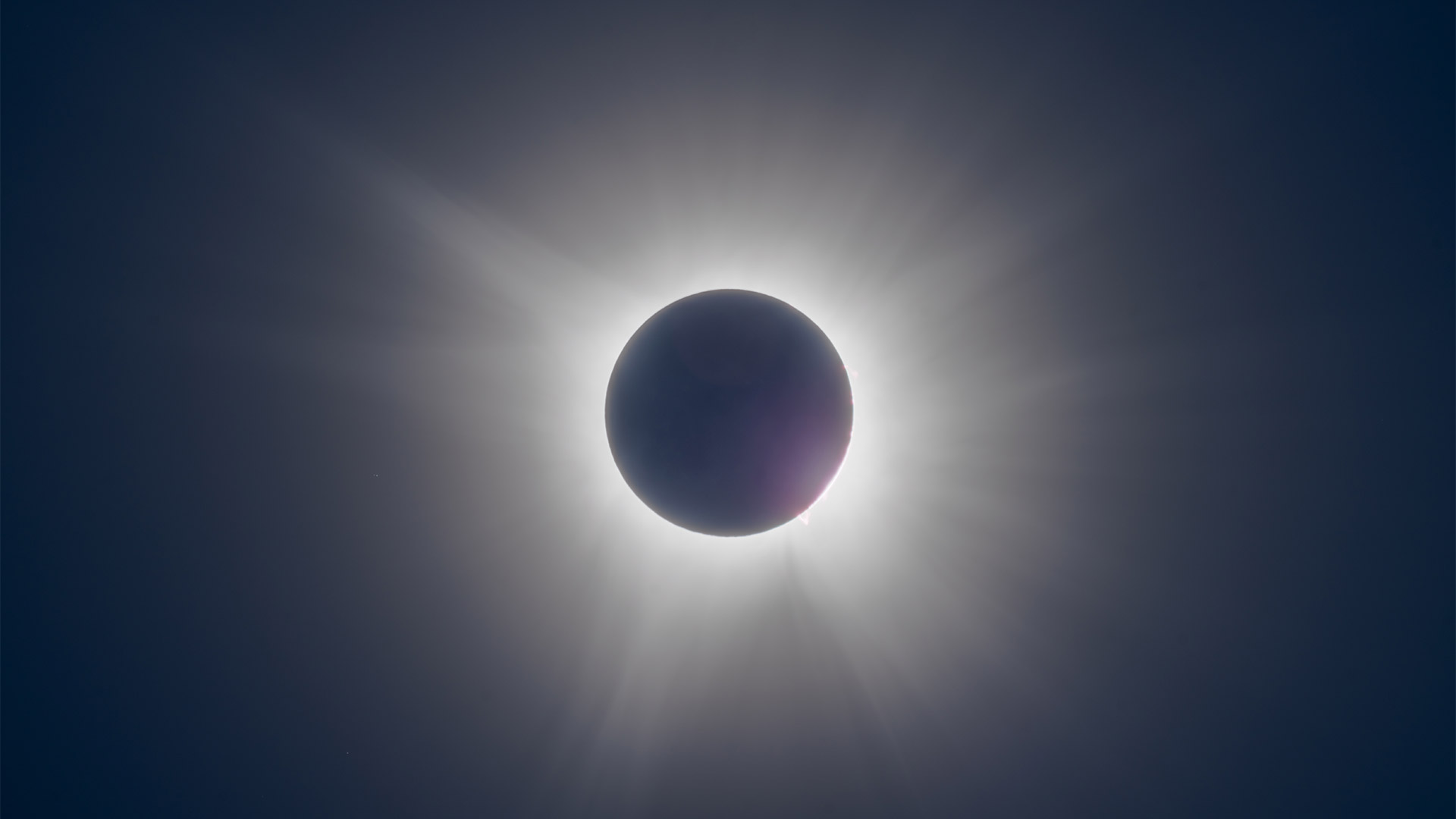 Observing the solar eclipse at altitude in the Alps - August 12, 2026