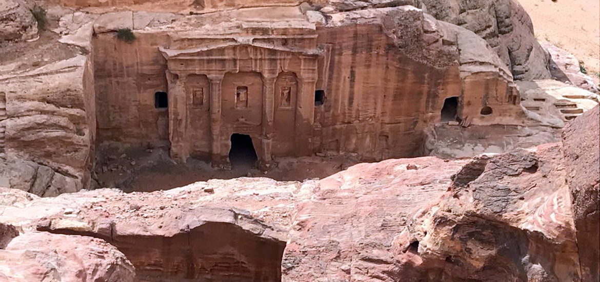 Viaggiare in Giordania: la scoperta di Petra, patrimonio UNESCO Viaggiare in Giordania: la scoperta di Petra, patrimonio UNESCO