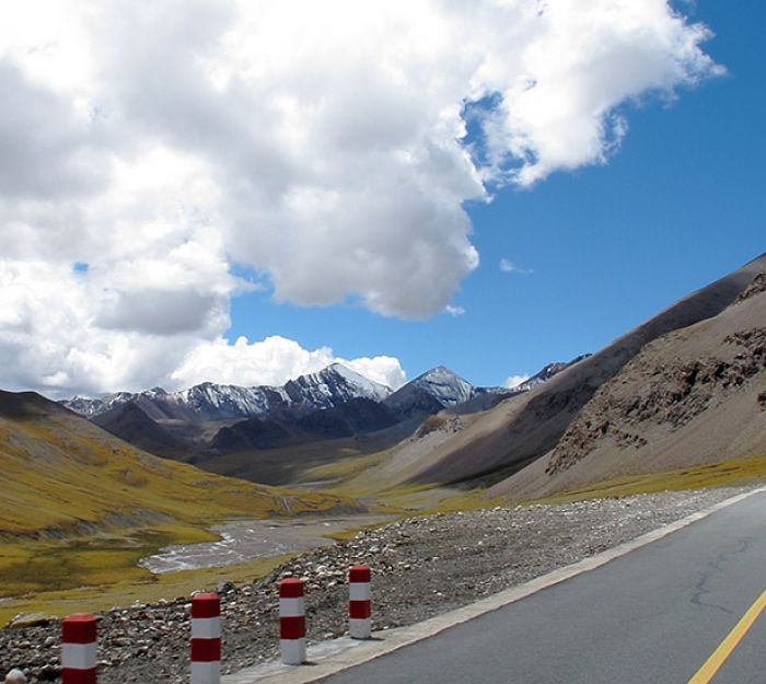 Riapertura del confine fra Nepal e Tibet