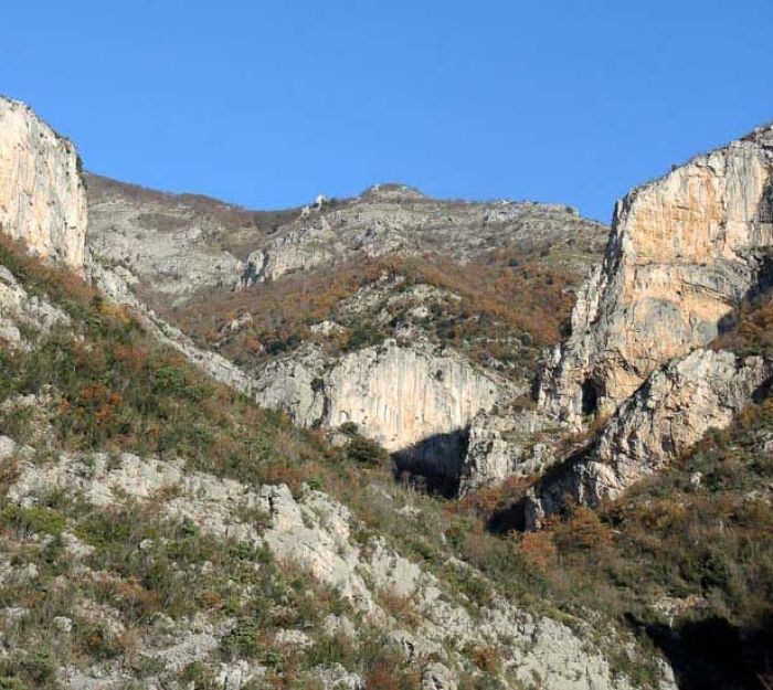 Roccia Immacolata nel Finalese