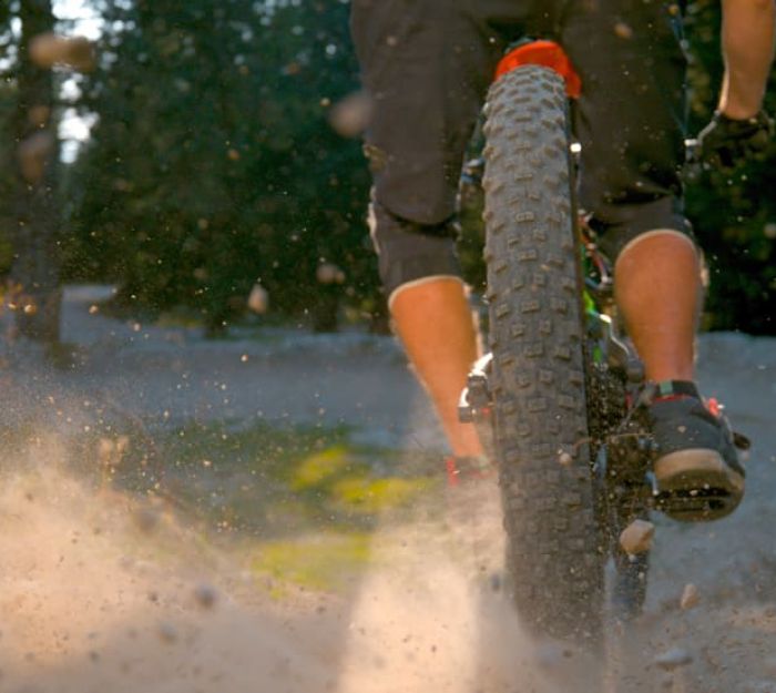 Clothing and Equipment for Cycling, MTB & e-bike Tours